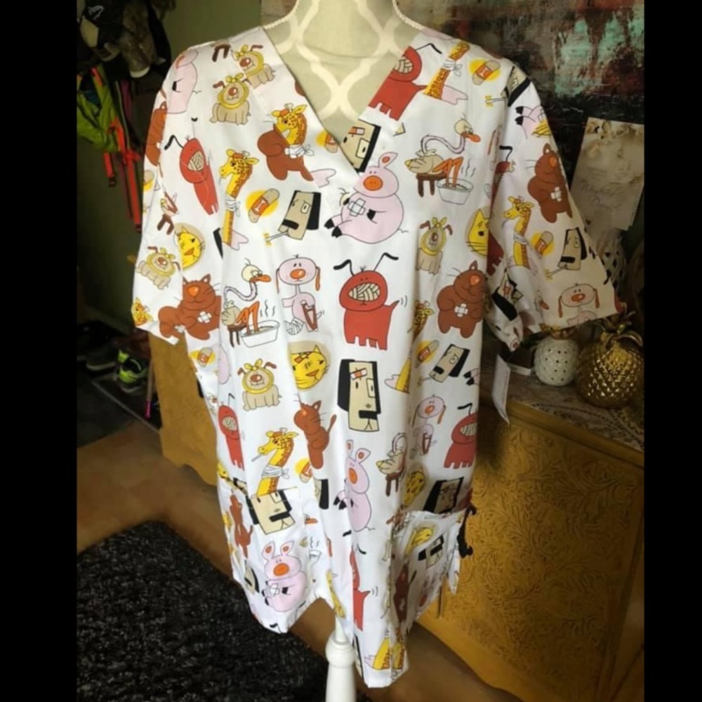 BNWT Scrub Top